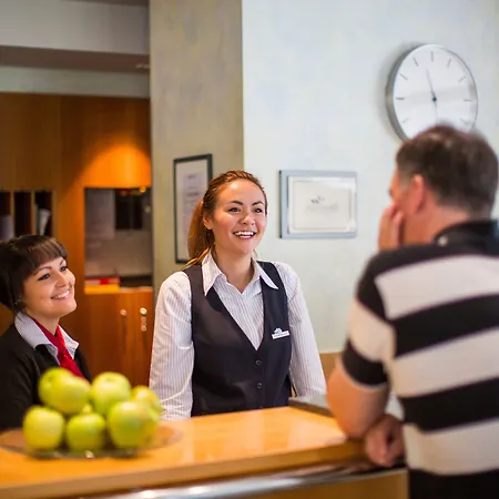 Aquamaris Strandresidenz Ruegen 호텔 4*