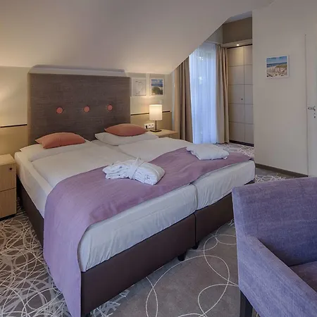 Aquamaris Strandresidenz Ruegen Hotel Juliusruh